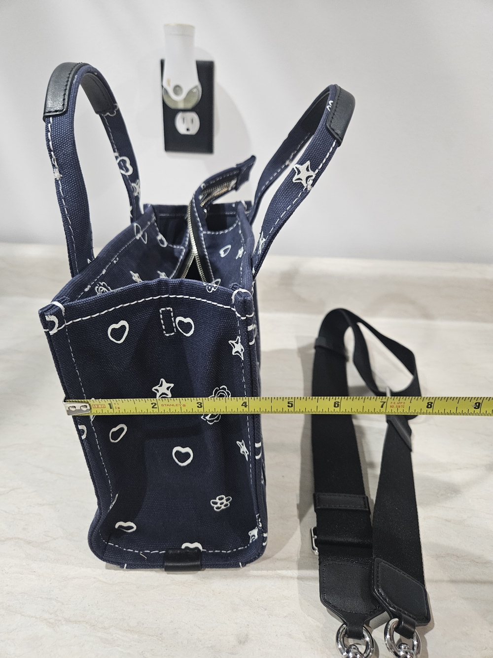 Marc Jacobs Small Tote - Picture 12 of 12